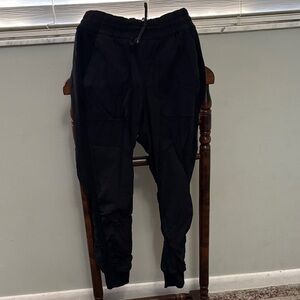 Lululemon black pants
